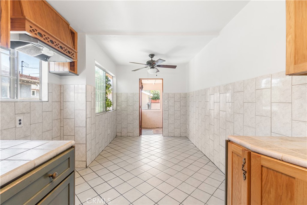 2828 Hill Property Photo 18