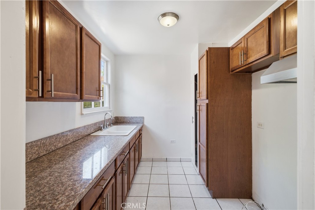 511 E Maple Property Photo 13