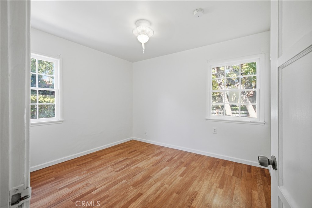 511 E Maple Property Photo 19