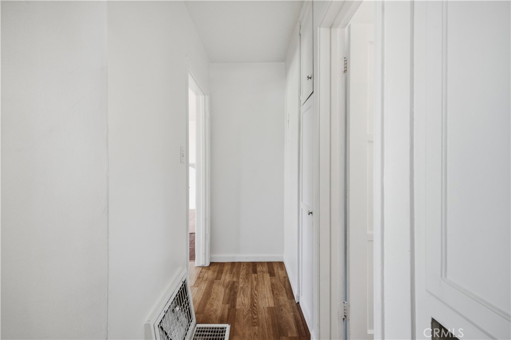 511 E Maple Property Photo 26