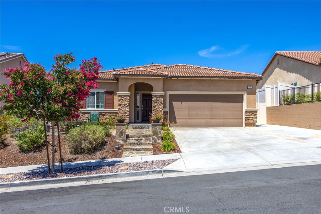 240 Country Club Property Photo 2