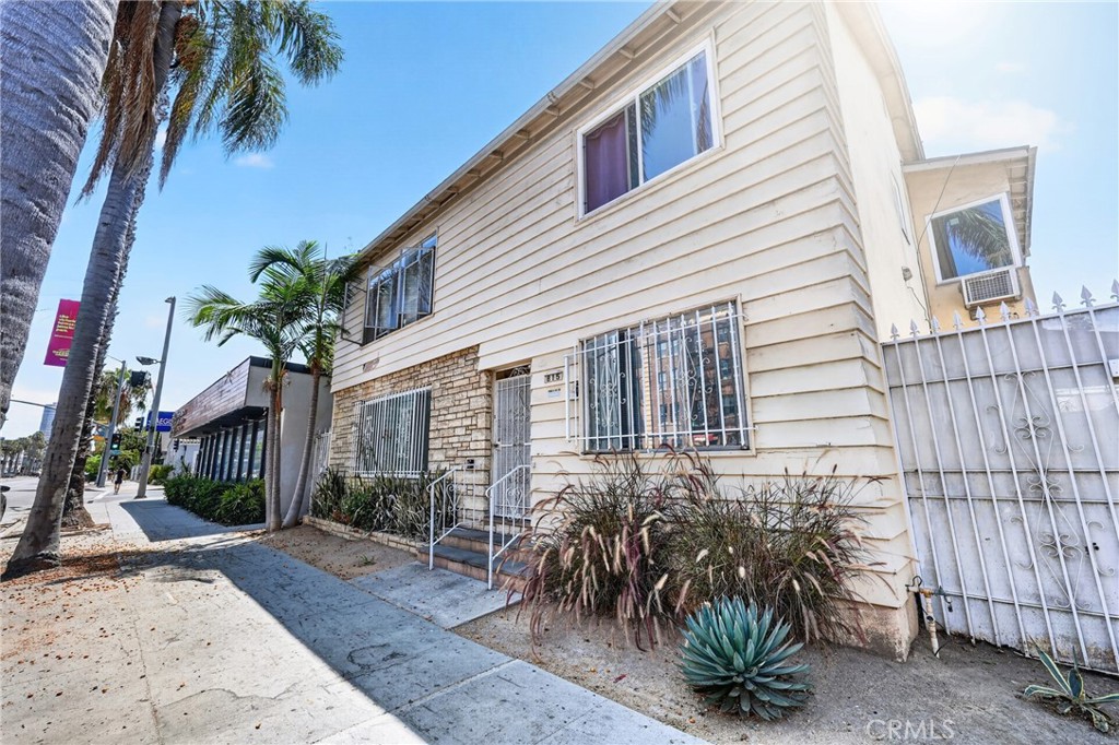 815 Pacific 6 Property Photo 2