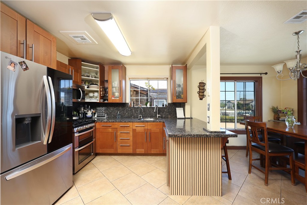 1307 S Cliveden Property Photo 9