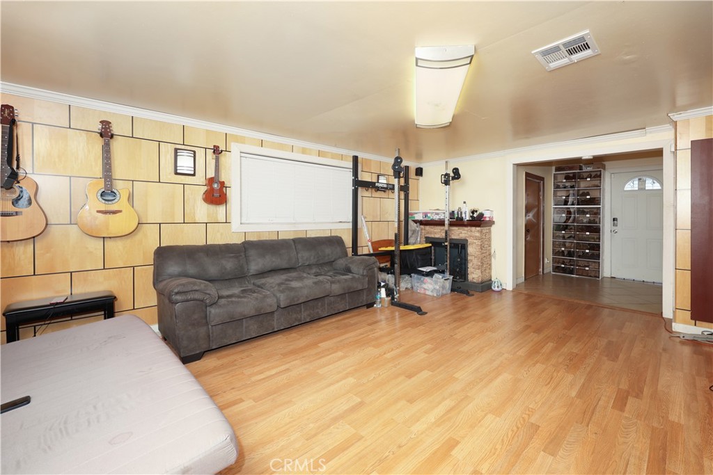 1307 S Cliveden Property Photo 21