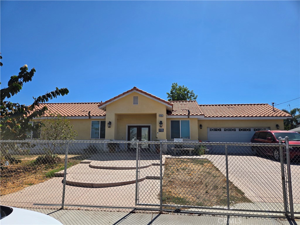 7961 Pedley Property Photo 2