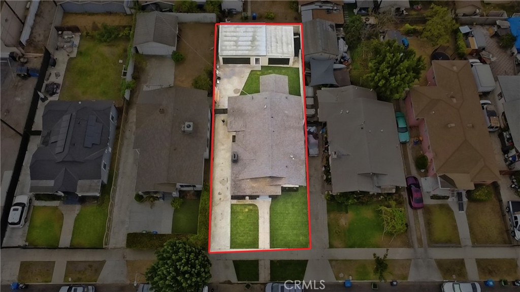 1724 W 43rd Street Property Photo 5