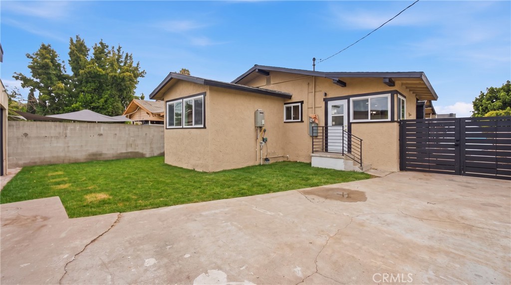1724 W 43rd Street Property Photo 46