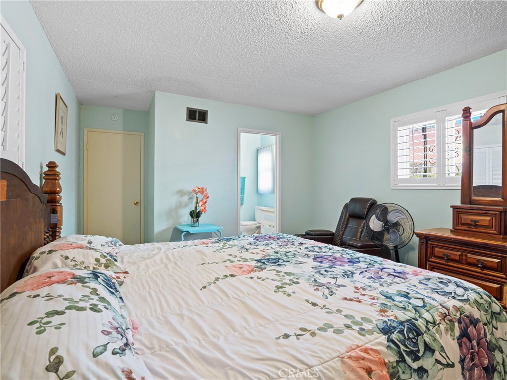 19102 Enslow Property Photo 16