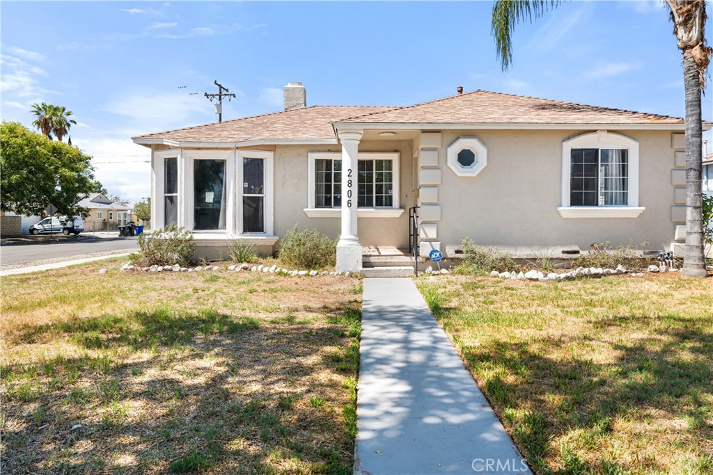 2806 Lawrence Avenue Property Photo 1
