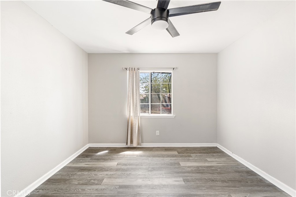 2806 Lawrence Avenue Property Photo 15