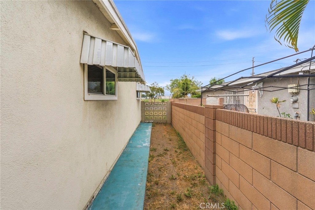 13748 Temple Property Photo 22
