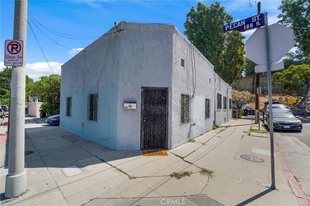 1701 E 3rd Street Property Photo 1