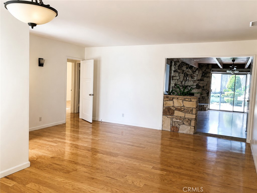 4443 Jasmine Property Photo 5
