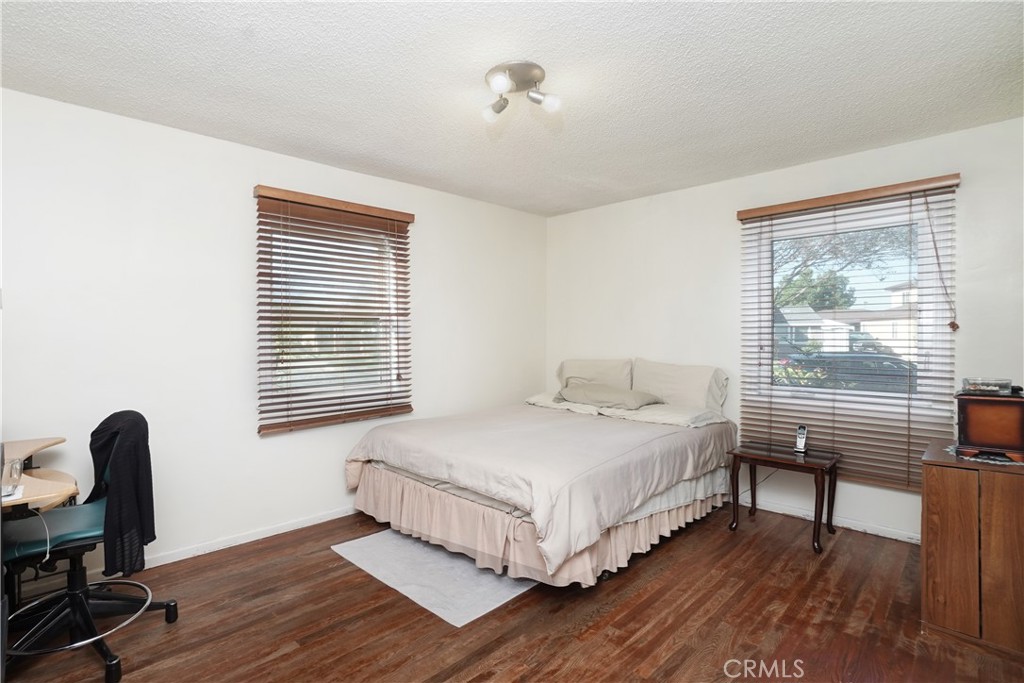 9802 Rives Avenue Property Photo 16