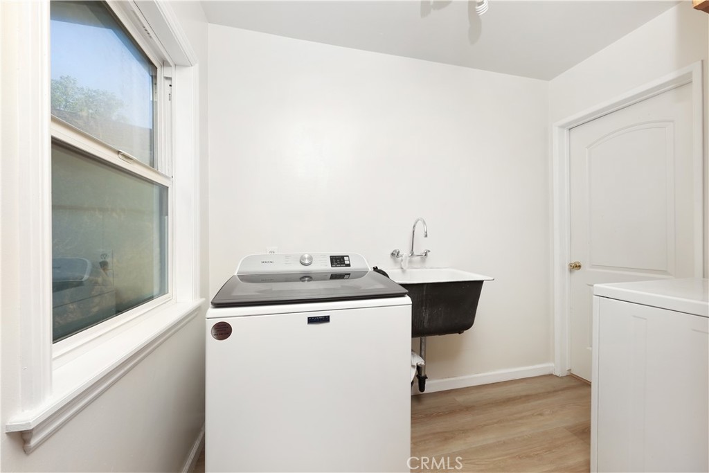 9802 Rives Avenue Property Photo 22