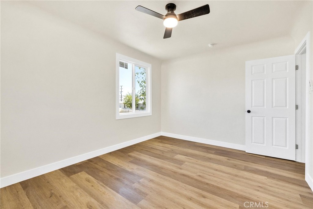 124 W Fredricks Property Photo 19