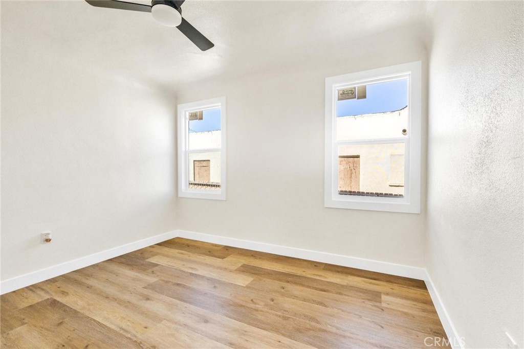 124 W Fredricks Property Photo 24
