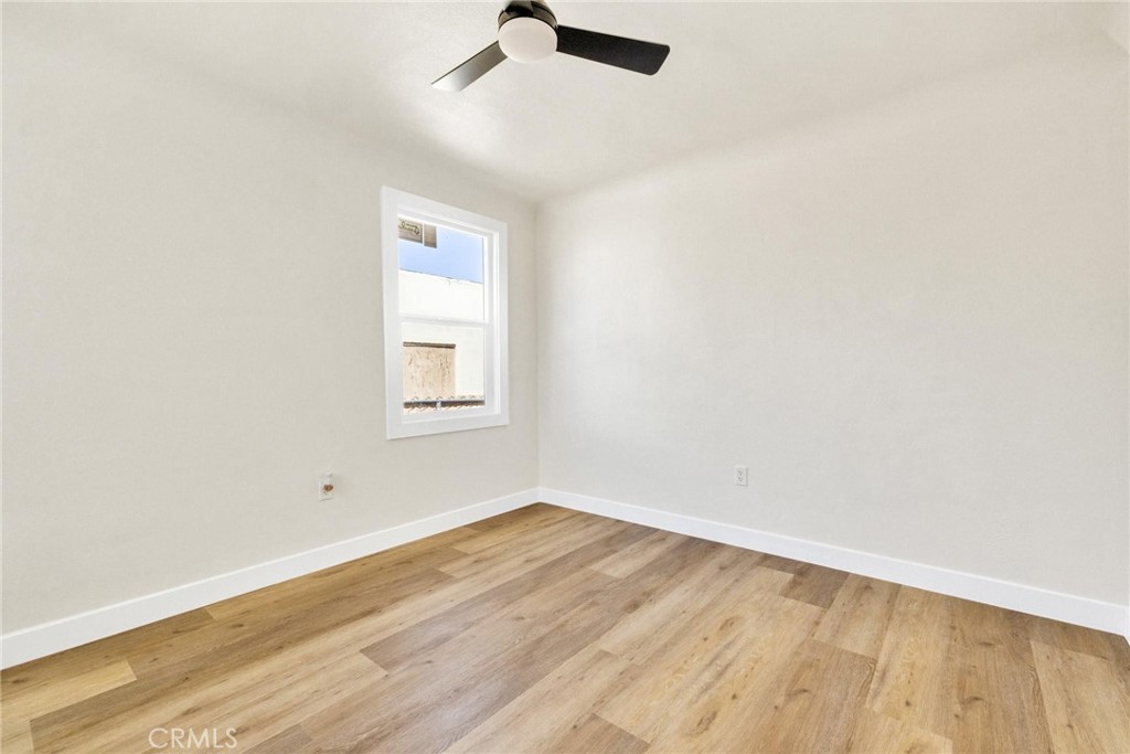 124 W Fredricks Property Photo 27