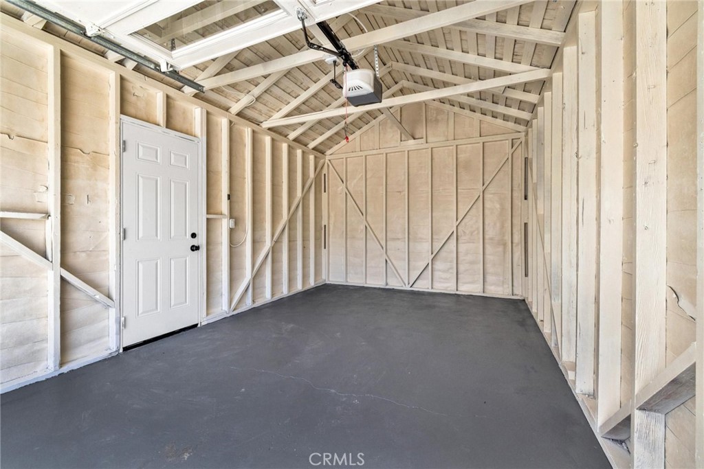 124 W Fredricks Property Photo 47