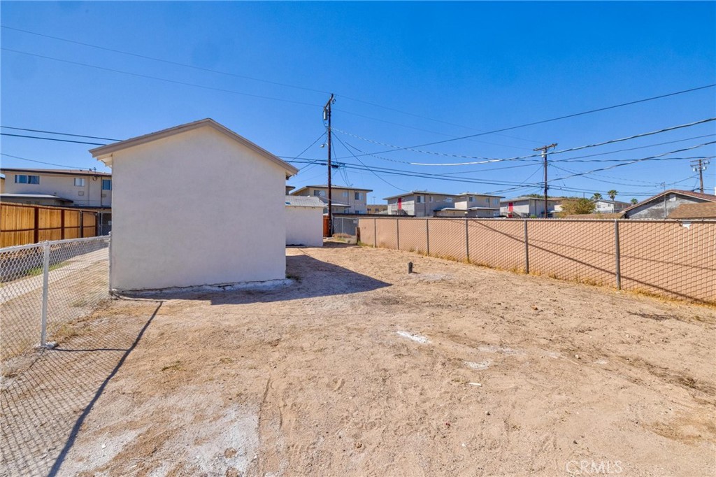 124 W Fredricks Property Photo 49