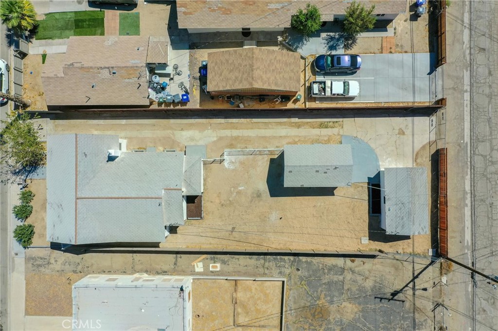 124 W Fredricks Property Photo 56