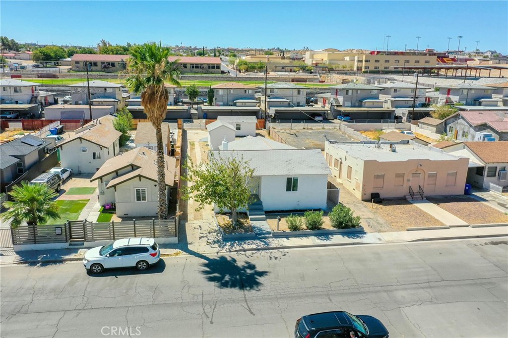 124 W Fredricks Property Photo 60