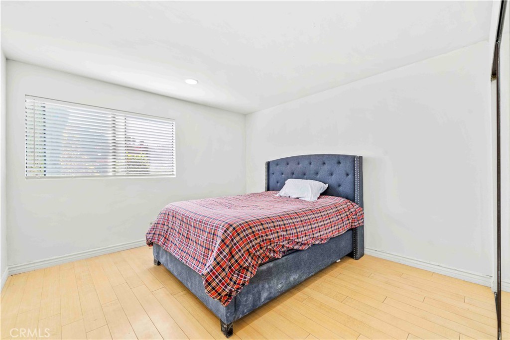 15351 Orange Ave 8 Property Photo 8