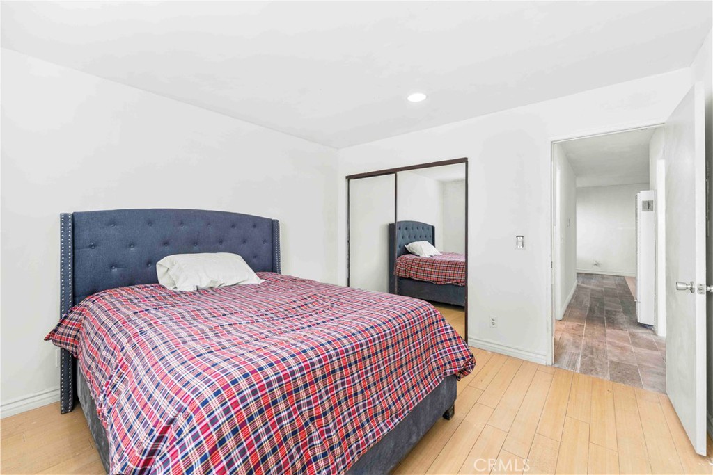 15351 Orange Ave 8 Property Photo 9