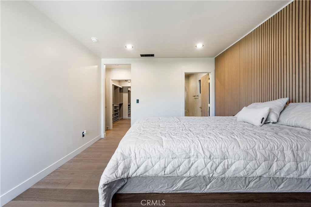 1734 Redesdale Avenue Property Photo 37