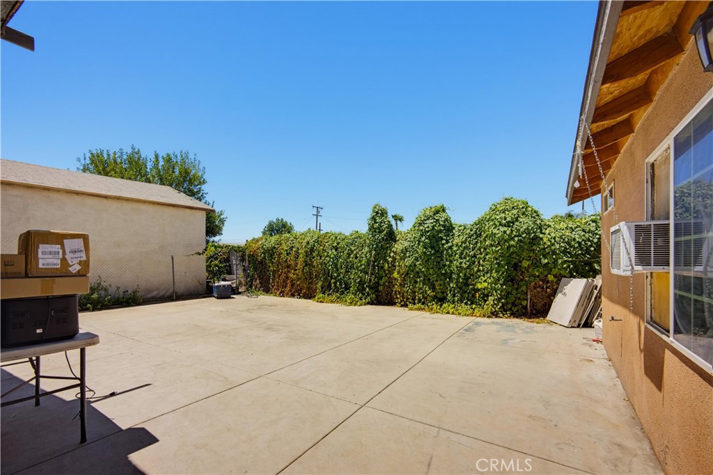24226 Monterey Avenue Property Photo 6