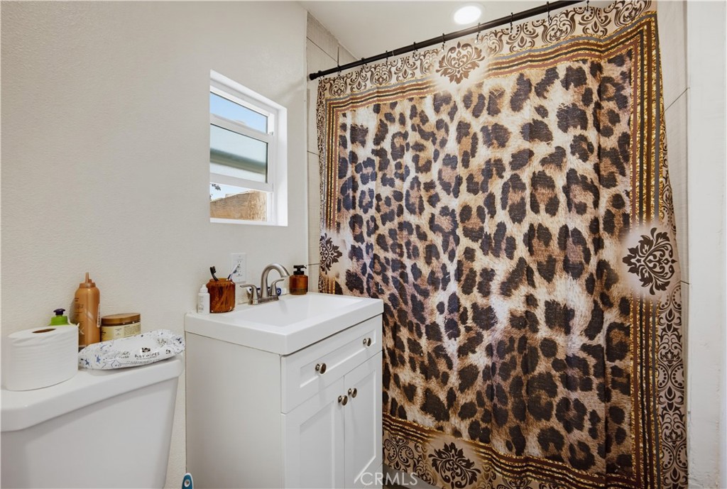 24226 Monterey Avenue Property Photo 12