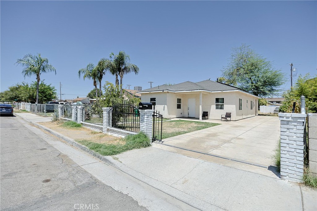 1012 Feliz Property Photo 3