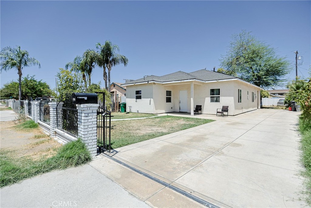 1012 Feliz Property Photo 4