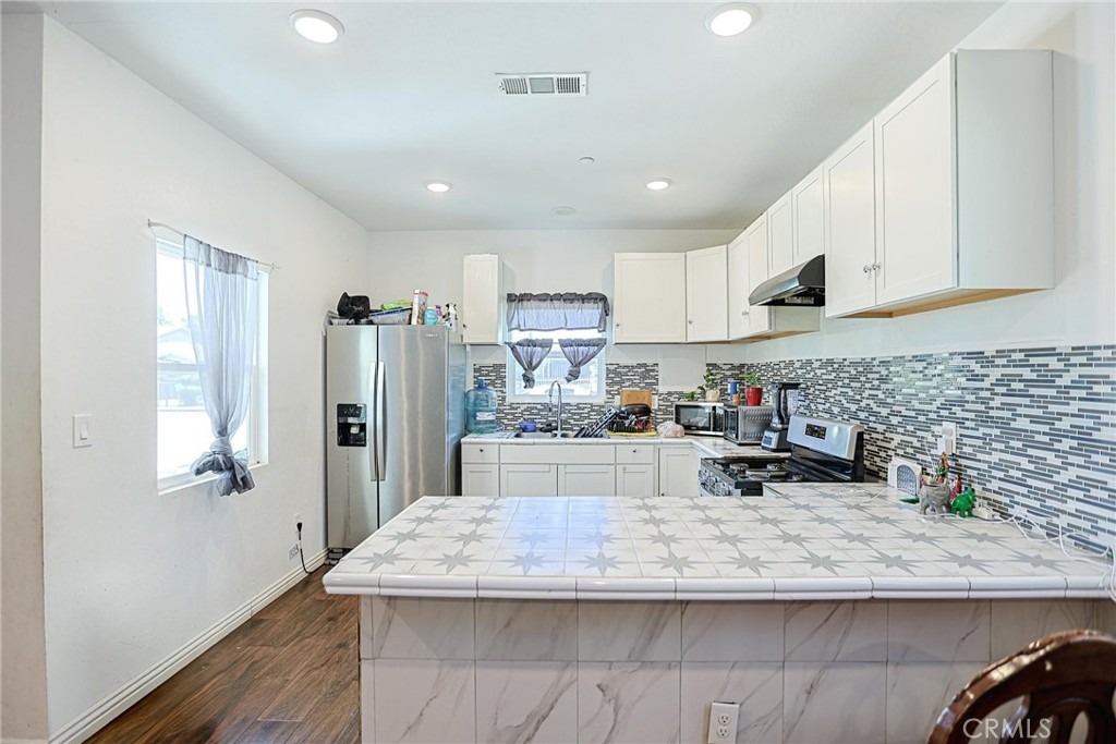 1012 Feliz Property Photo 8