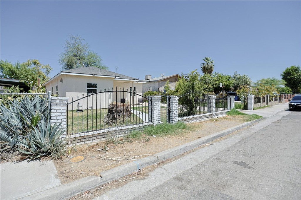 1012 Feliz Property Photo 10