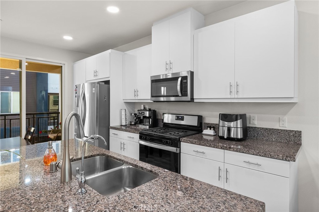 7774 Haywood Property Photo 1