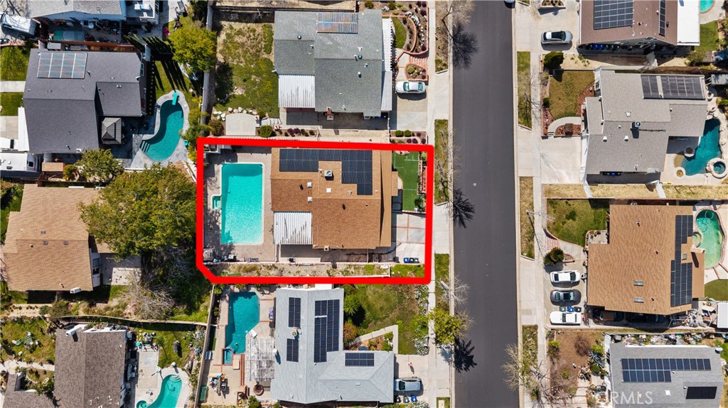 28140 Tambora Property Photo 3