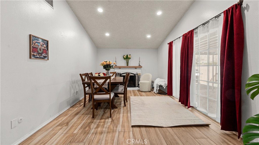 28140 Tambora Property Photo 12