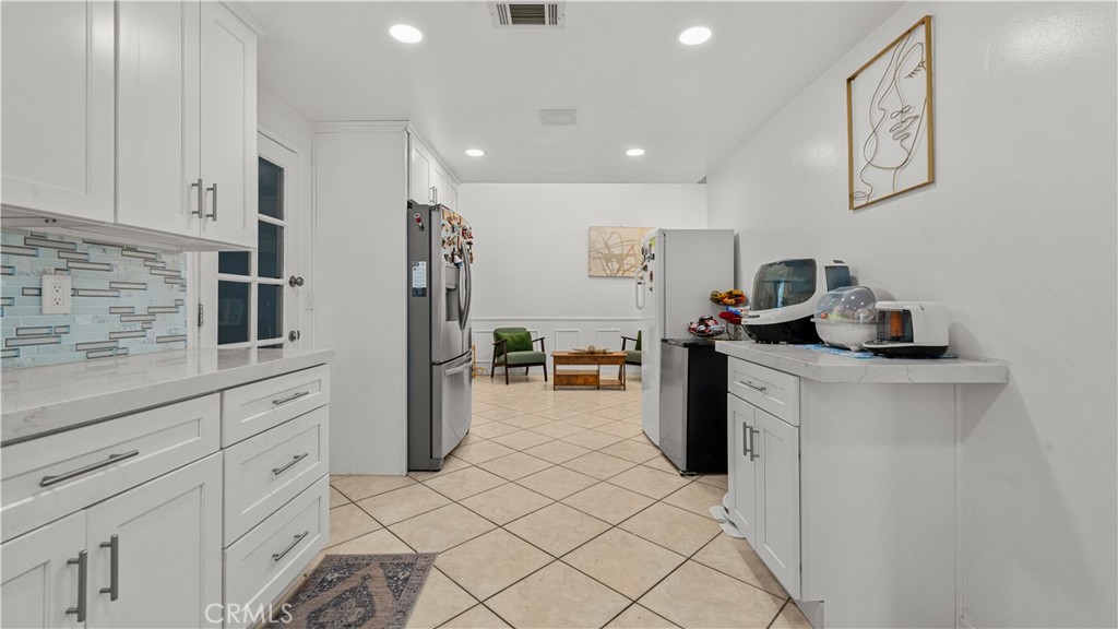 28140 Tambora Property Photo 16