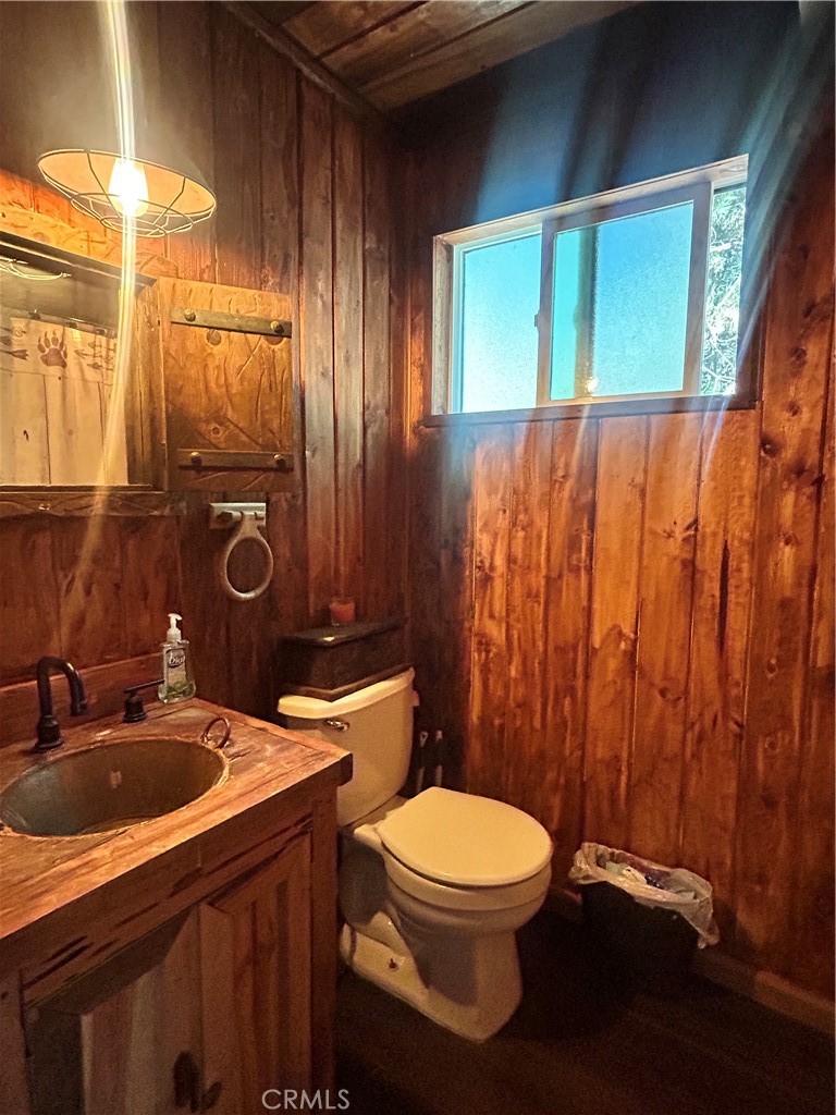 32744 Encina Property Photo 11