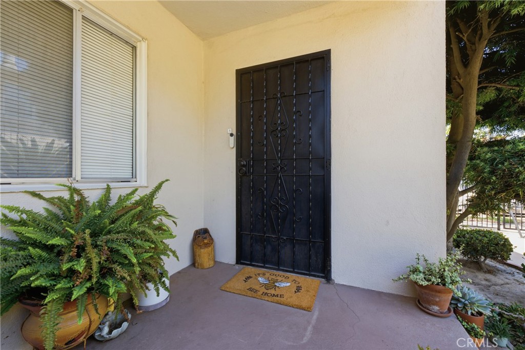 1327 E Appleton Street Property Photo 5