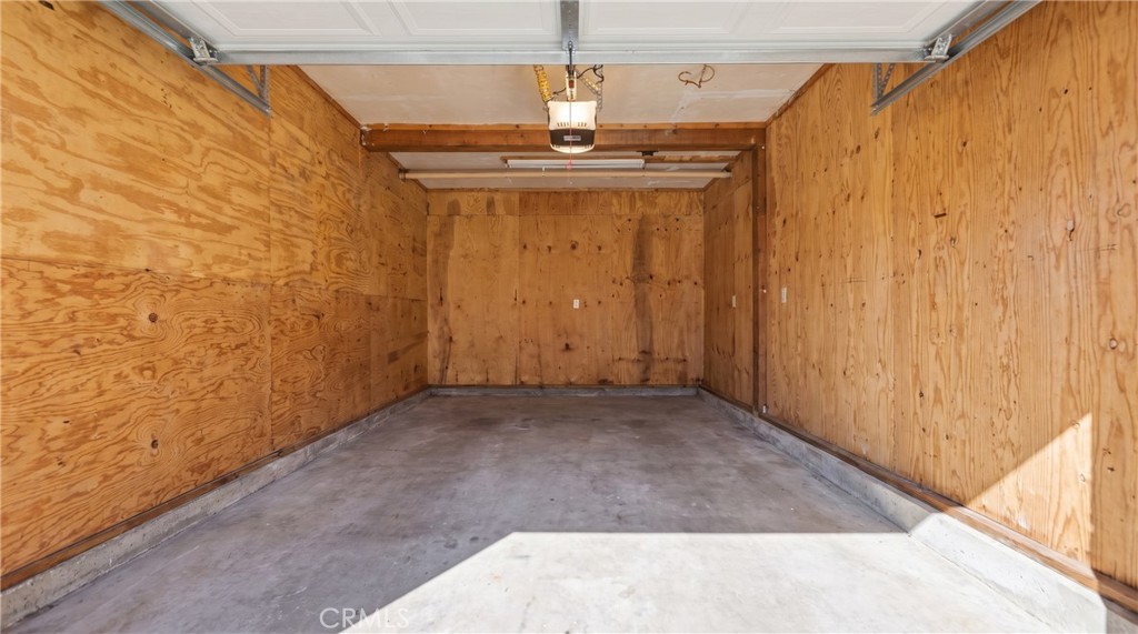 1327 E Appleton Street Property Photo 32