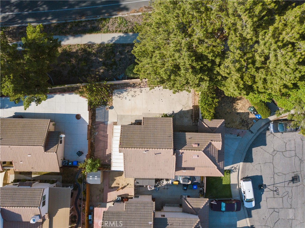 6836 Hudson Court Property Photo 3