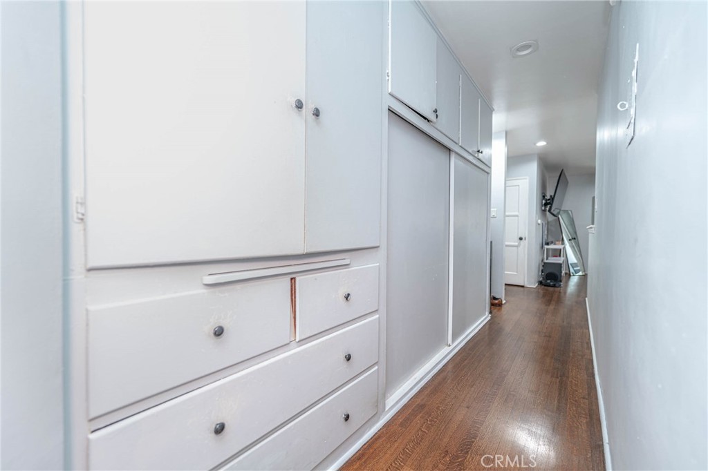 325 Cedar Property Photo 17