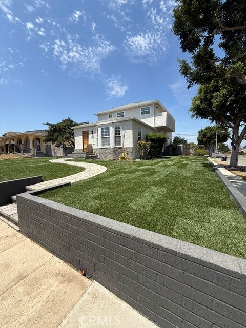 2401 W 78th