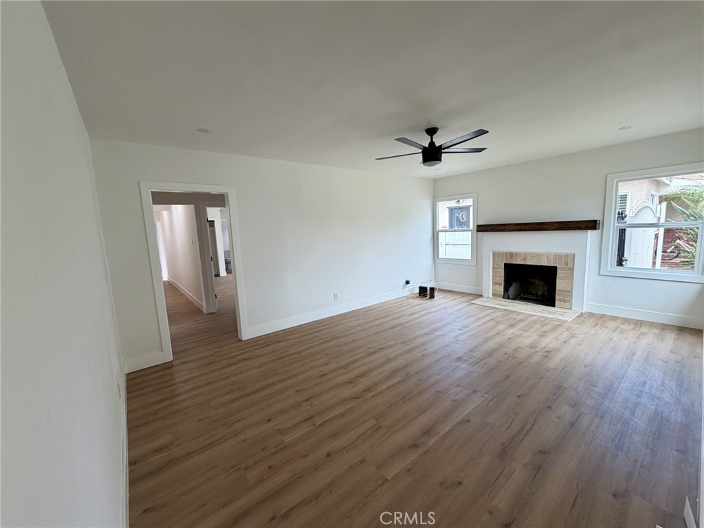 709 S Chester Avenue S Property Photo 3
