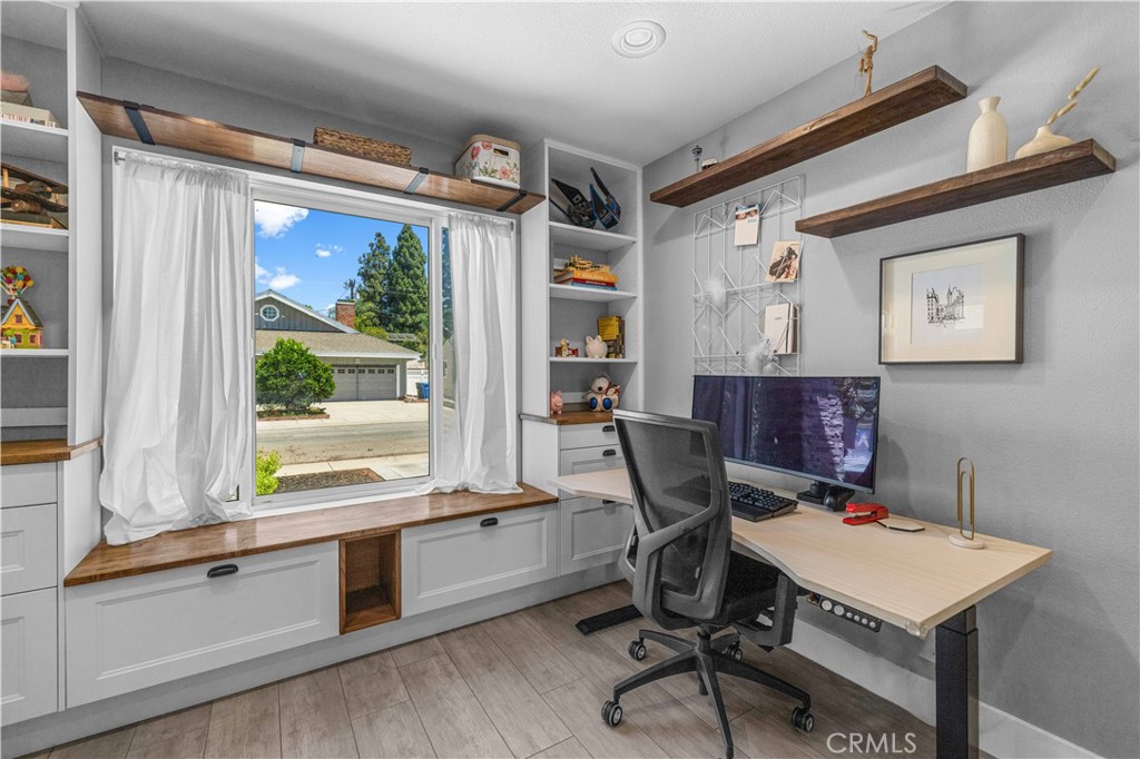 3843 Marber Property Photo 6