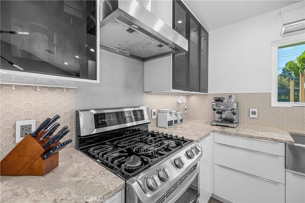 3843 Marber Property Photo 10