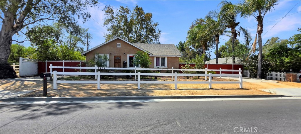 2904 2nd Property Photo 1