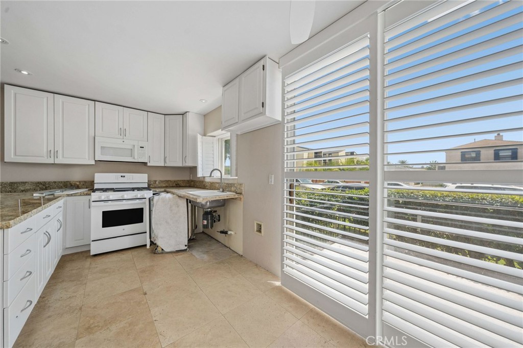 954 Law Property Photo 12